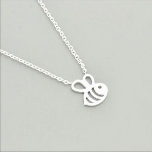 Beautiful Little Bee Pendant Necklace Silver